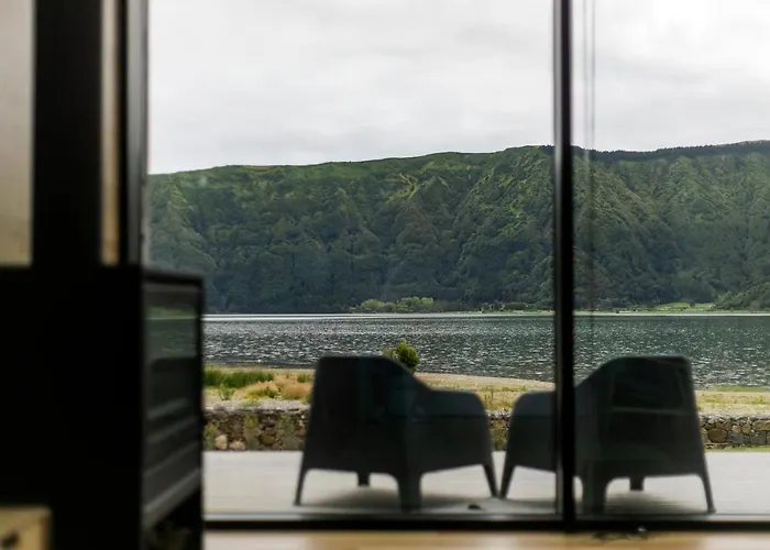 Sete Cidades - Casa Da Lagoa * Ponta Delgada (Sao Miguel)